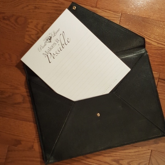 GORJANA envelope style boss lady bag. - Picture 3 of 6